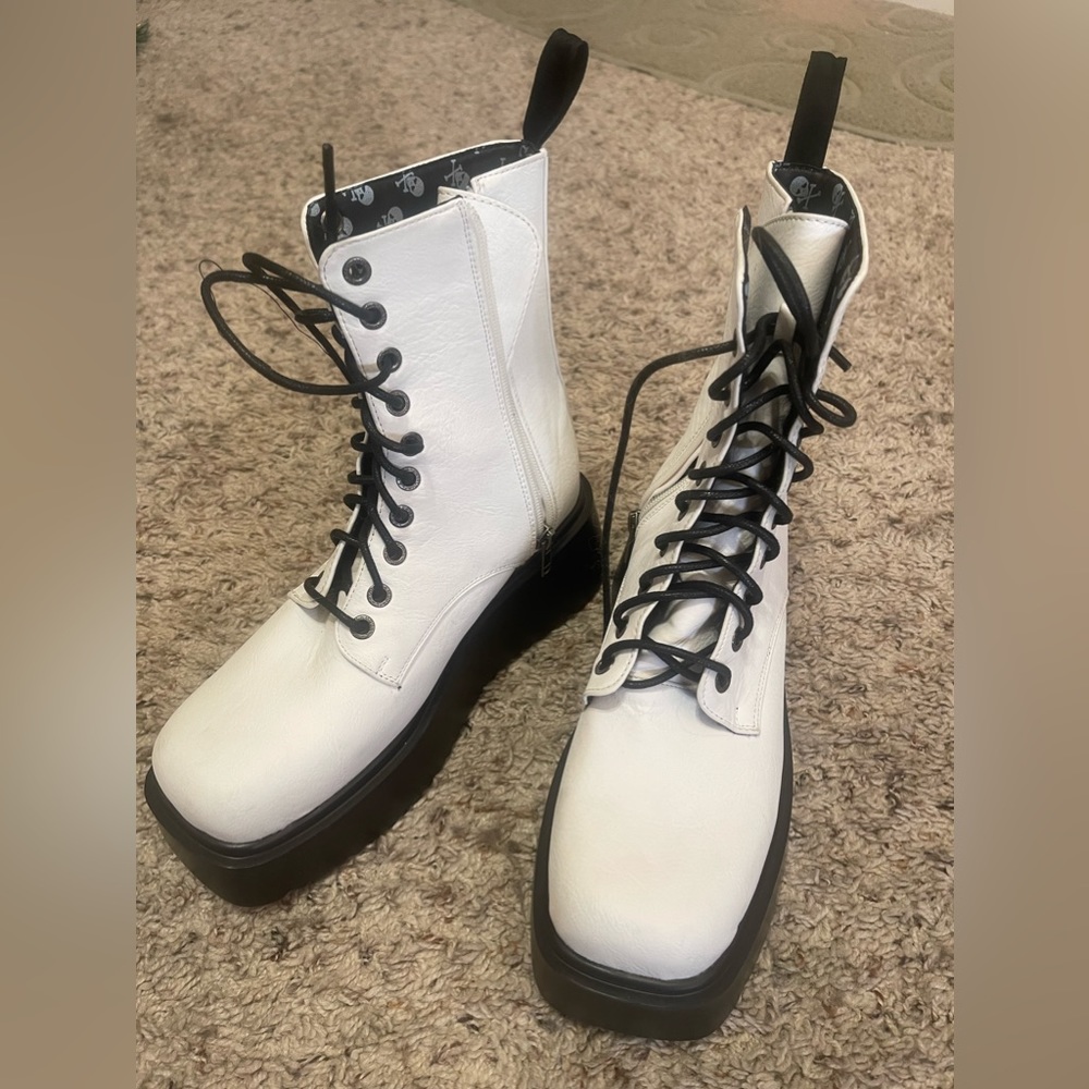 Dolls kill Lamoda white combat boots. Size 9. Never worn. Runs a little small.